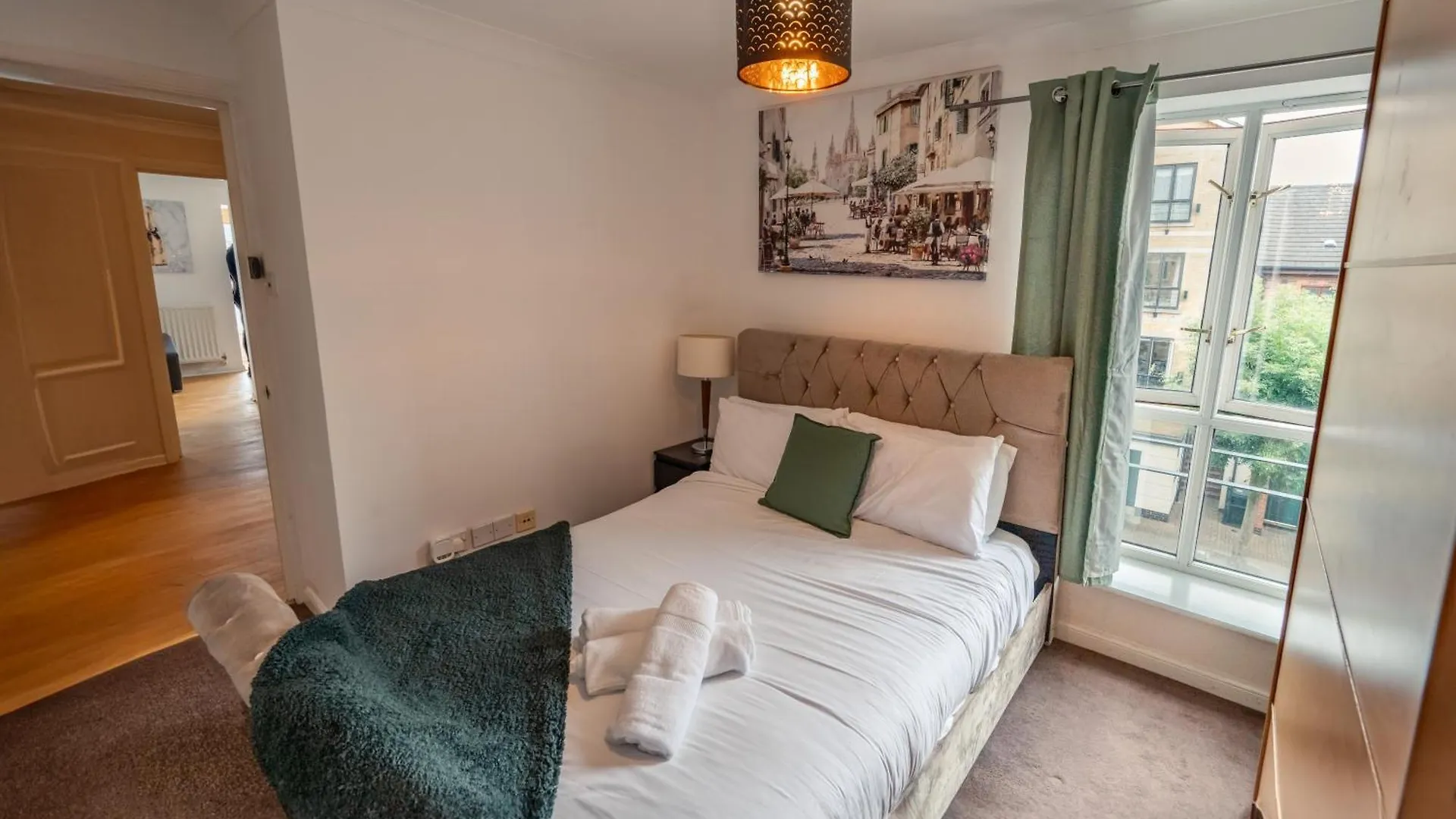 Excel London Riverview Luxury Apartment -Sleep 6- Free Parking- Playstation 4